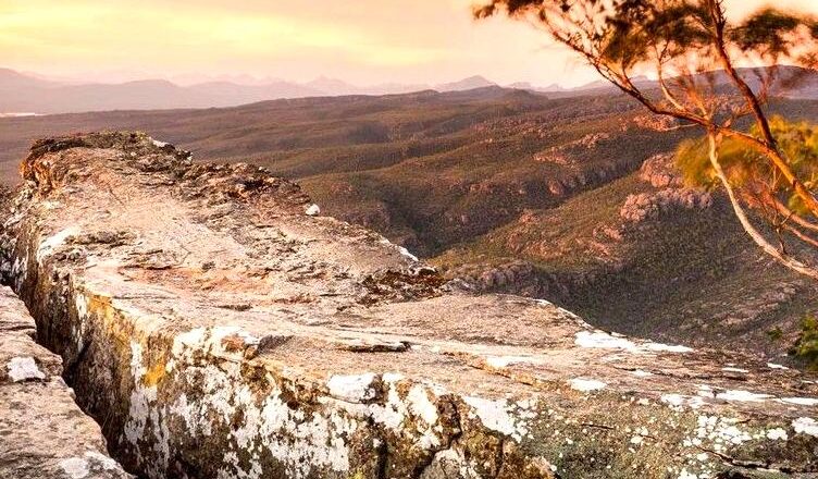 mnhon5|Explore the Northern Grampians: Discover the beauty of the Northern Grampians.
